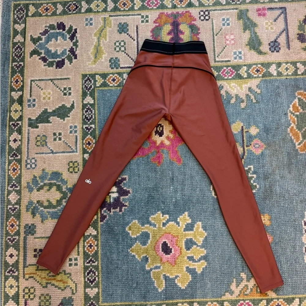 ALO Airlift High Waist Suit Up Legging rust